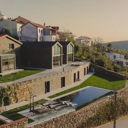 Empreendimento Serra * Cortes do Meio