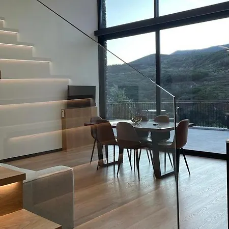 Nyaraló Empreendimento Serra *